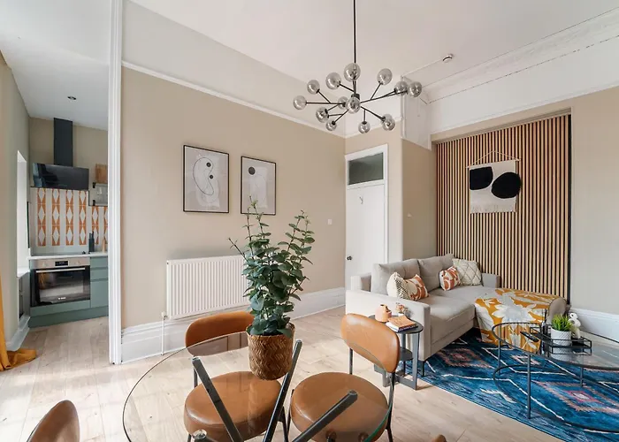 Sophisticated With Clifton Views Apartmán *