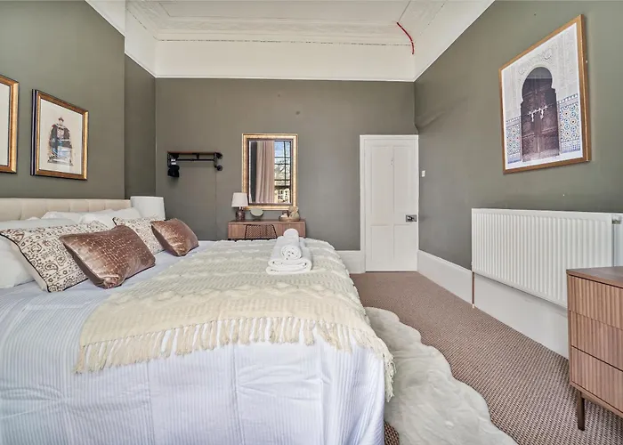 Sophisticated With Clifton Views * بريستول